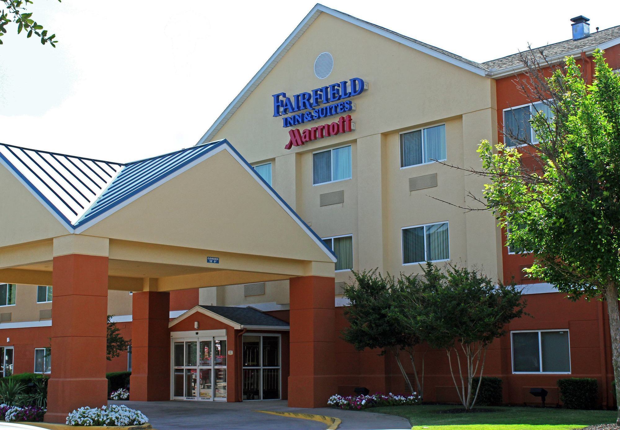 Fairfield Inn & Suites Dallas Park Central Εξωτερικό φωτογραφία